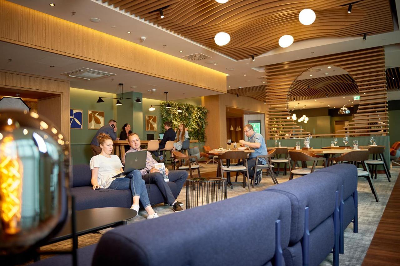 Sound Garden Airport 3* Warschau