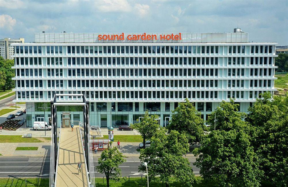 Sound Garden Airport Hotel