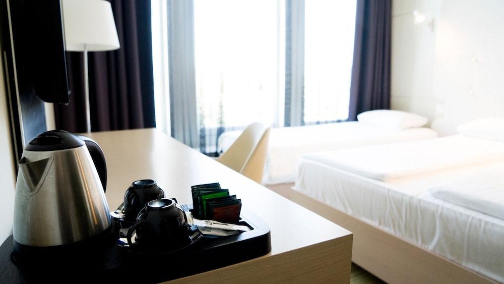 Hotel Sound Garden Airport Warschau