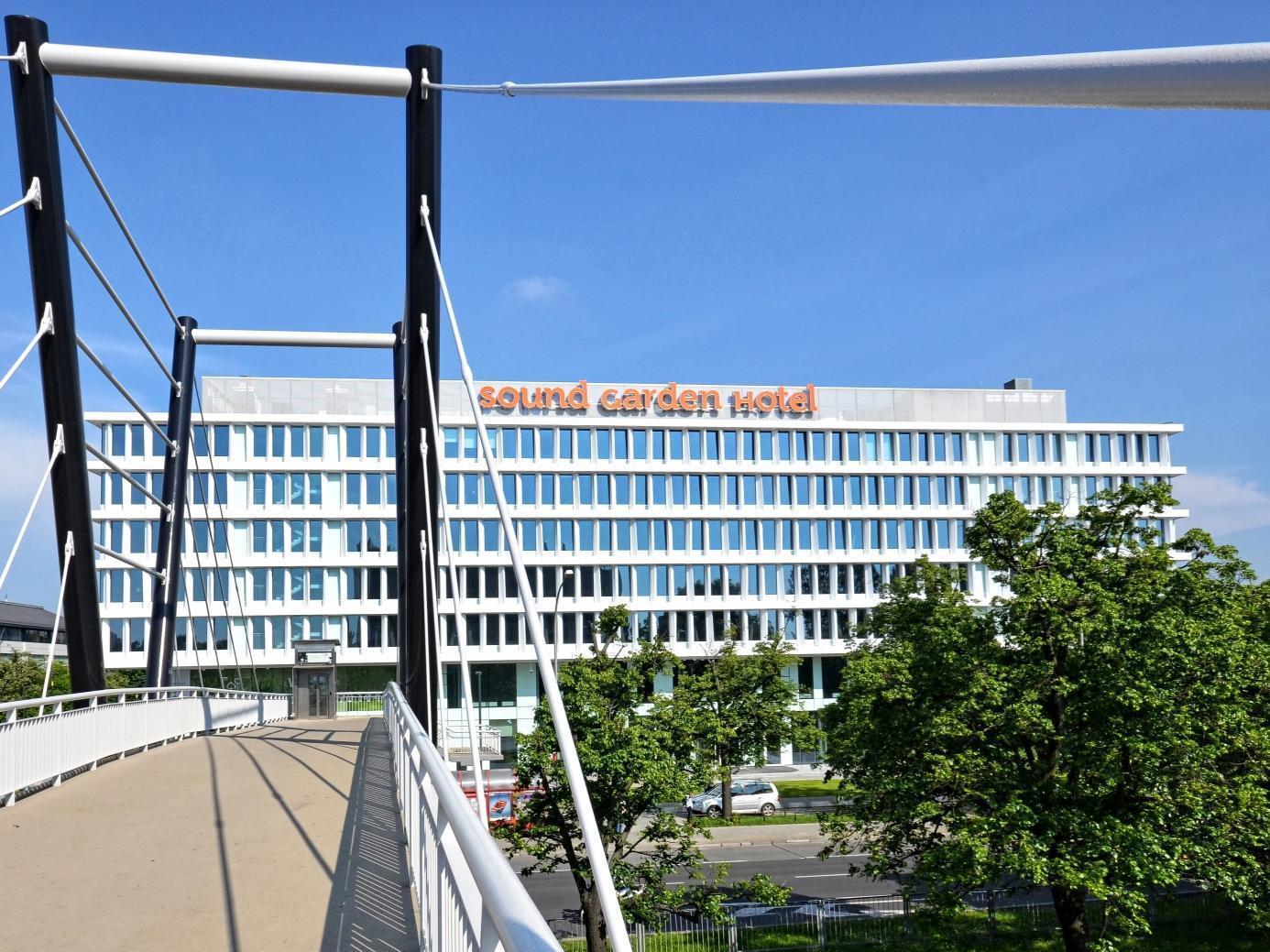 Sound Garden Airport