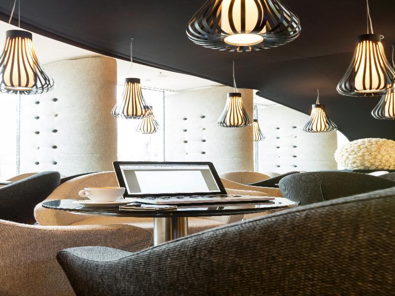Sound Garden Airport 3* Warschau