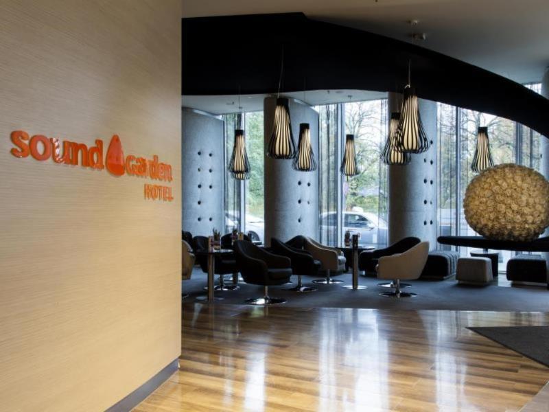 Sound Garden Airport Hotel Warschau