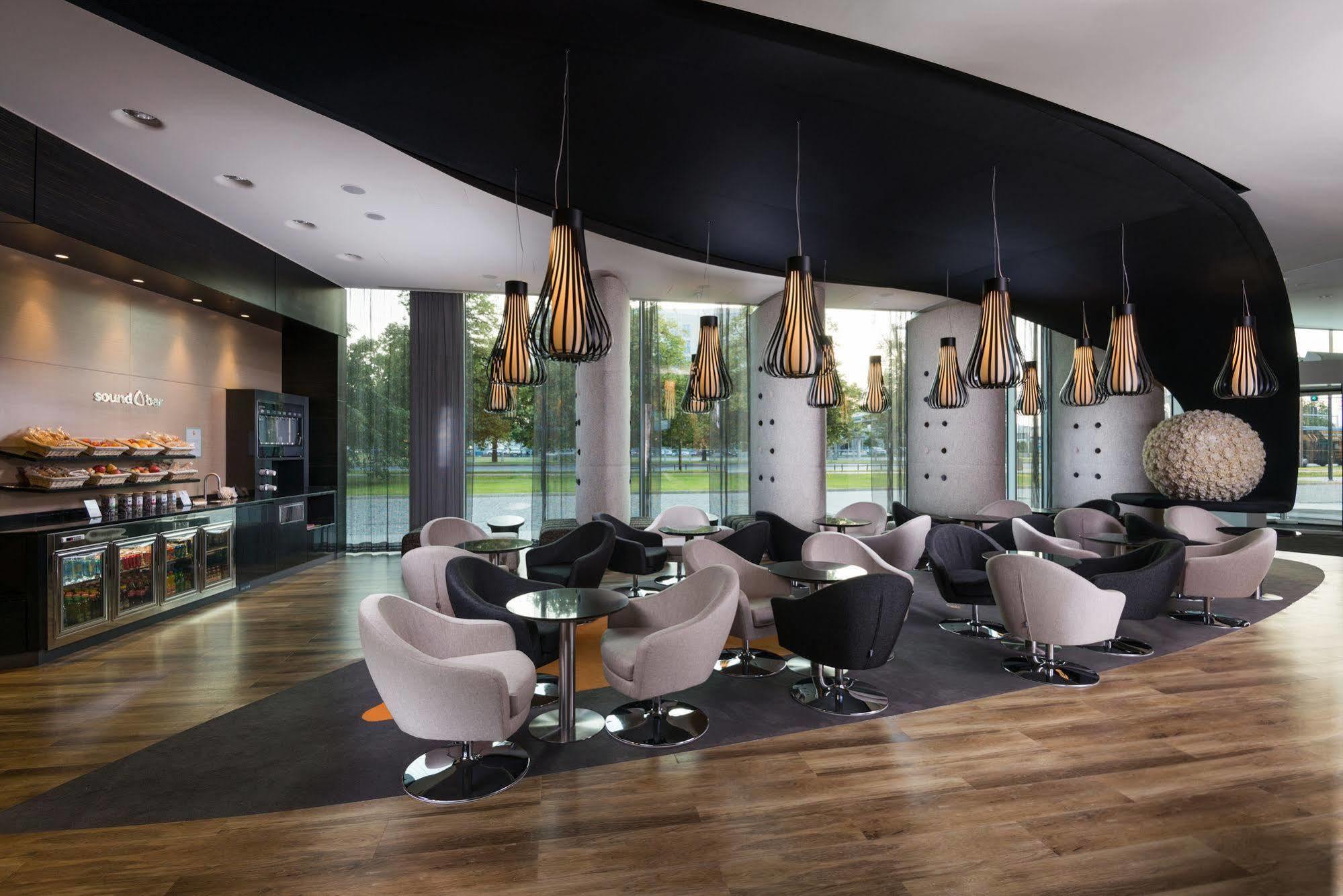 Sound Garden Airport Hotel Warschau