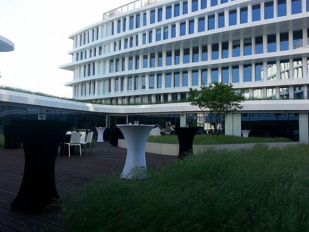 Sound Garden Airport 3*